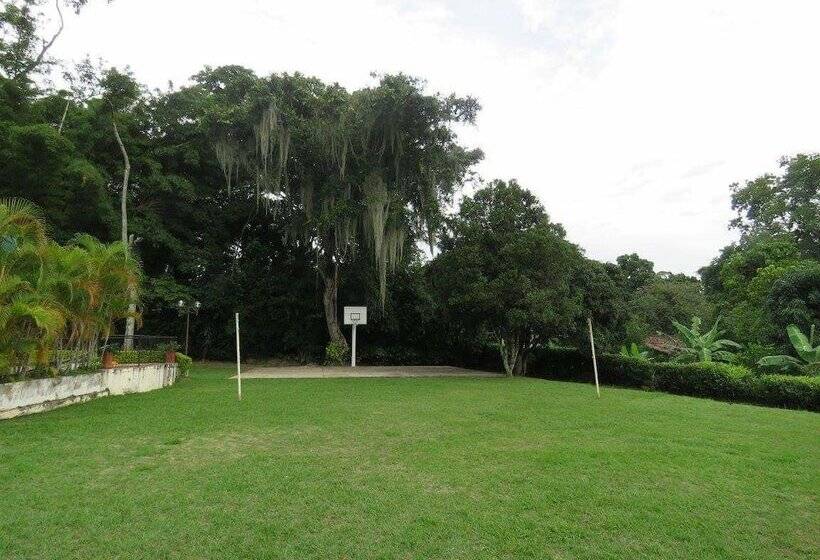 تختخواب و صبحانه Campestre Nukak Travellers Club