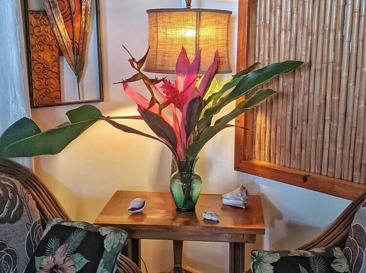 تختخواب و صبحانه Seaside Inn
