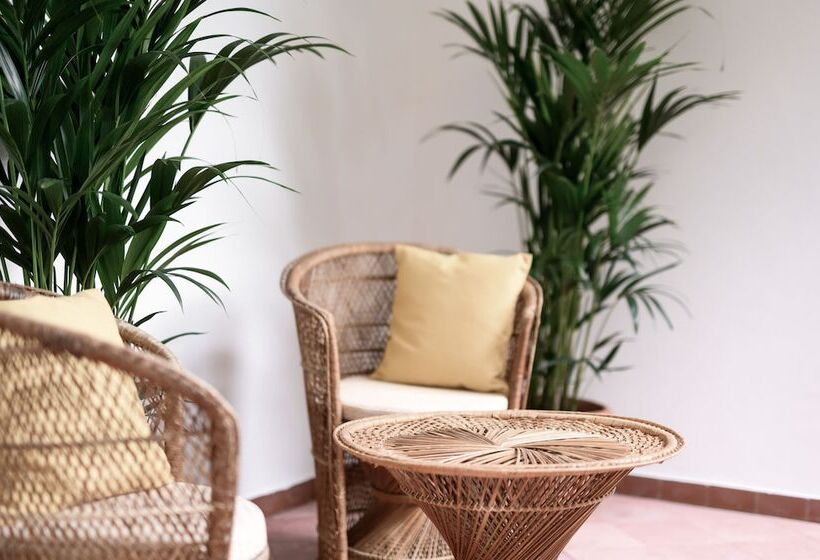 مبيت وإفطار Villa Arnica   Adults Only