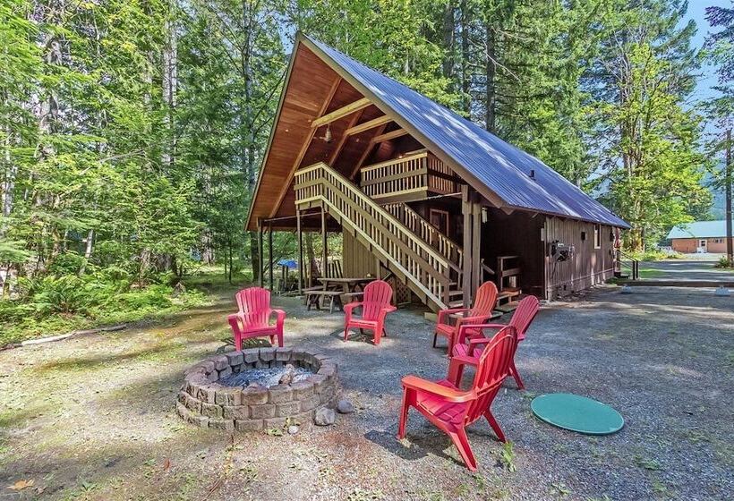 Elk Country Cabin