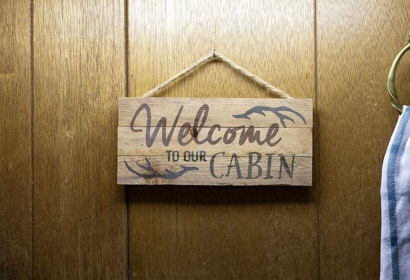 Elk Country Cabin