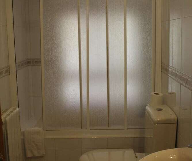 هتل Apartamentos La Lula