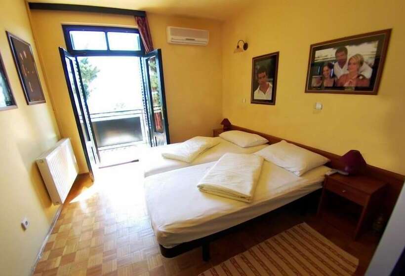 בית מלון כפרי The Movie Resort Apart