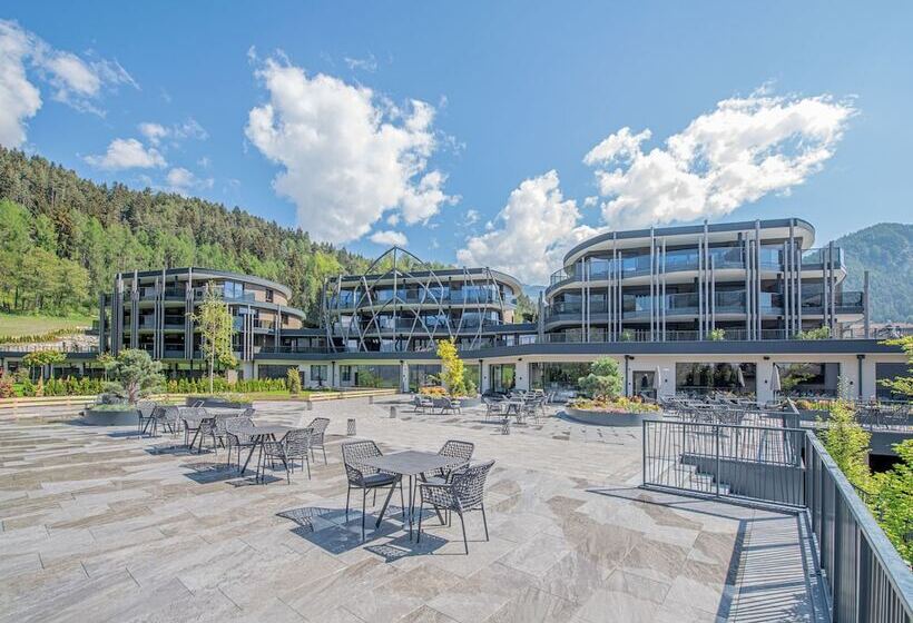 Kronhotel Leitgam Luxury Hotel For Two