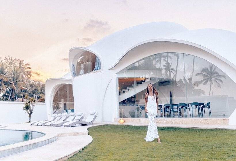 پانسیون Beachfront Villa The Cloud