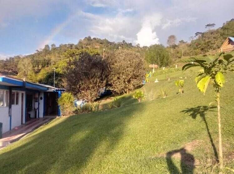 پانسیون Posada Aguanile Finca La Diana