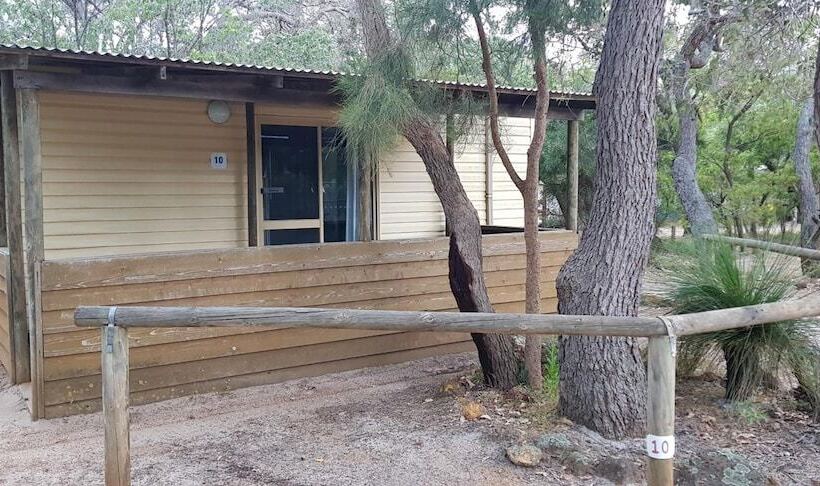 منتجع Gracetown Caravan Park