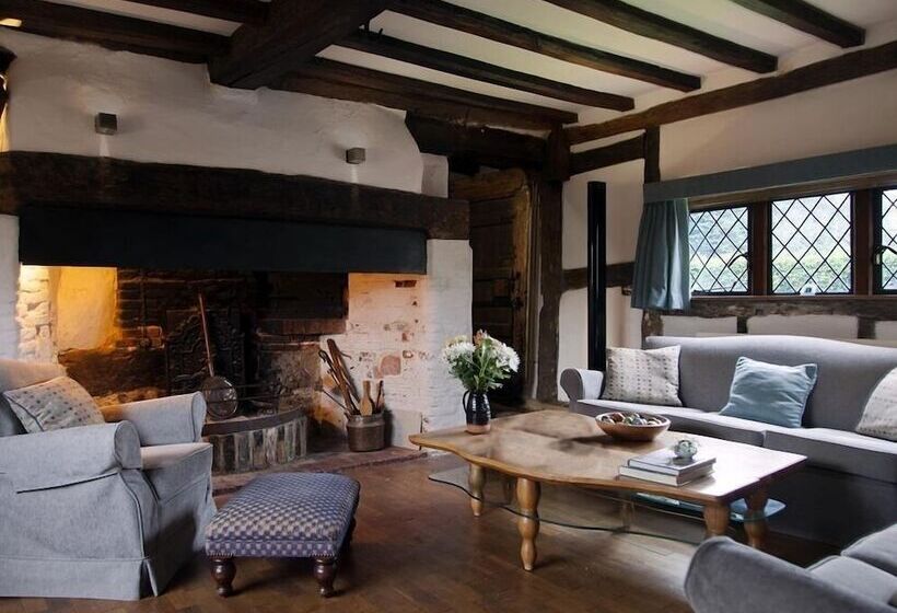 The Yeoman's House