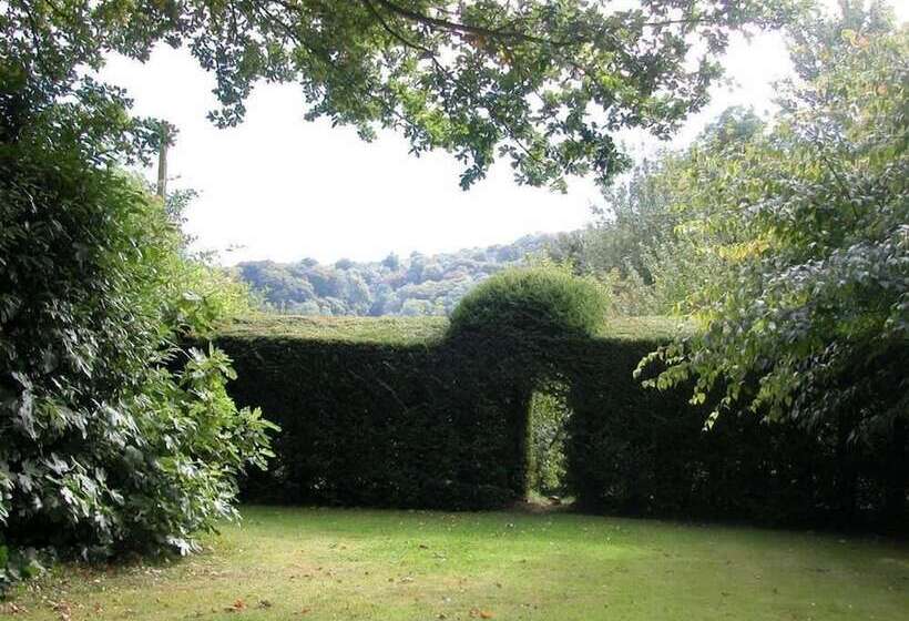 The Yeoman's House