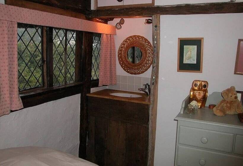 The Yeoman's House