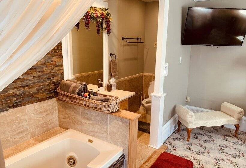 Centennial Inn Bed & Breakfast