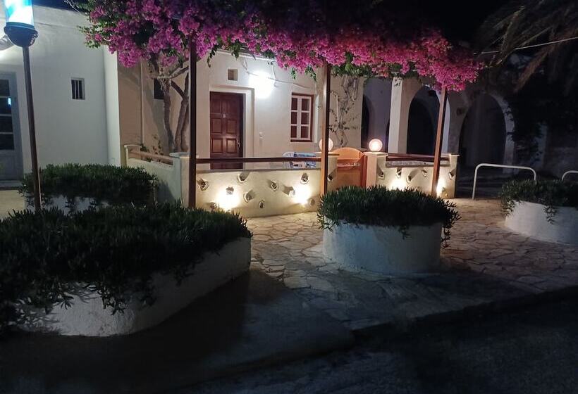 Evelina Beach Pension A Breath Away From The Black Beach Offer Plenty Of Accommodation Type To Suit