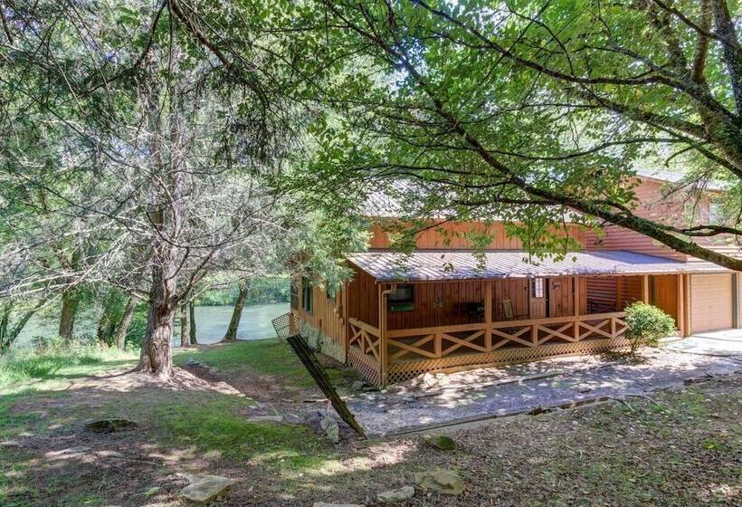 Fish Trap Cabin