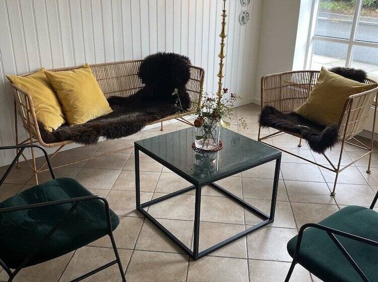 مسافرخانه Sdr. Bjert Kro