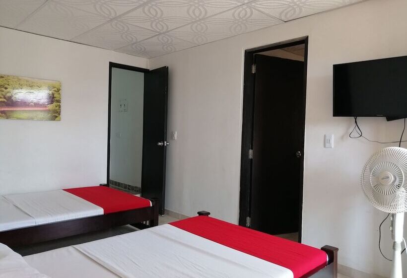 هتل El Balcón De La Villa