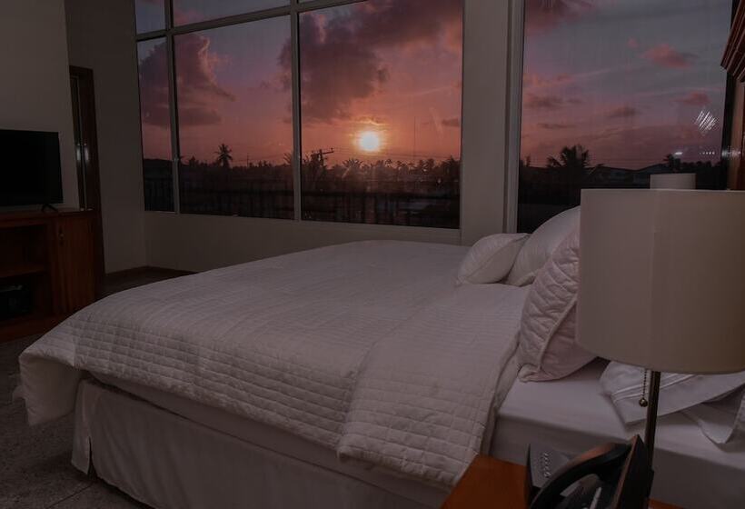 هتل Caribbean Inn