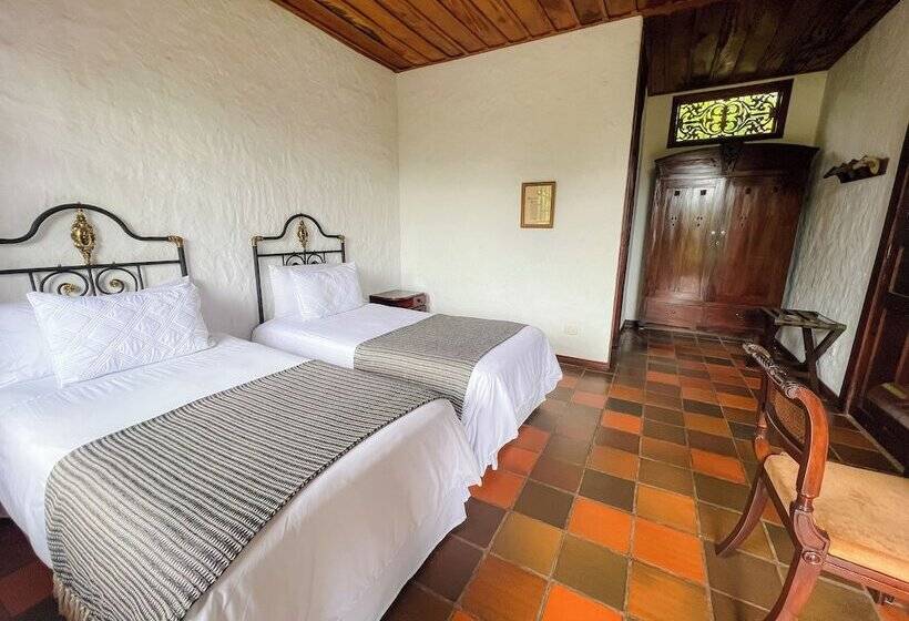 هتل Delirio Campestre