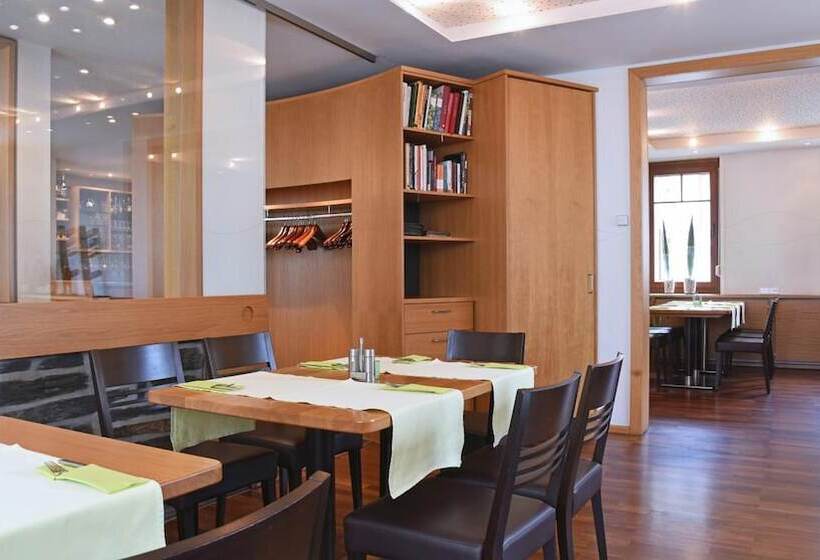 فندق Deutsches Haus