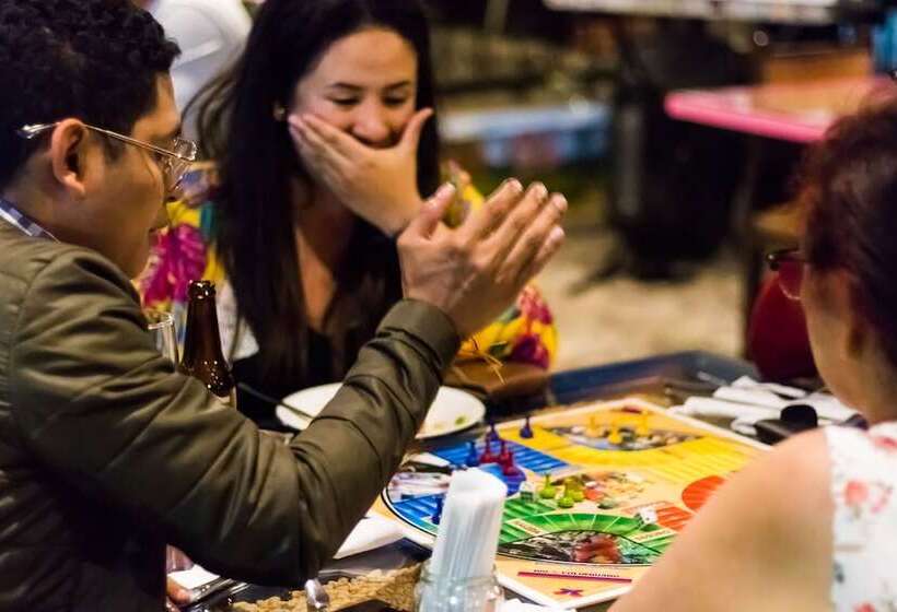 هتل Hostal La Masia