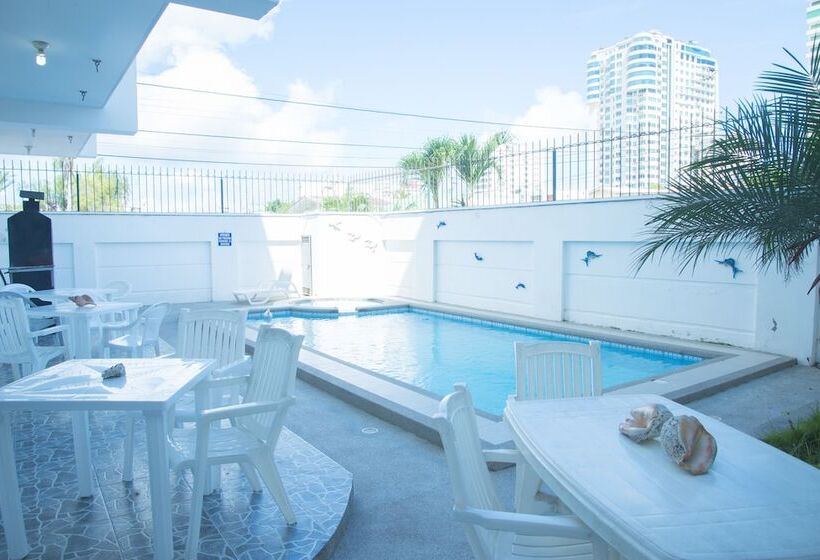 هتل Hosteria La Costanera