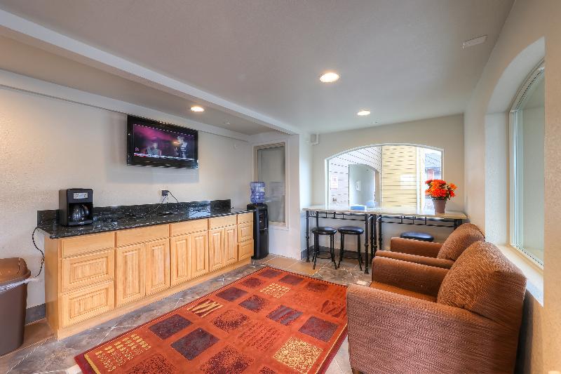 בית מלון כפרי Newport Inn & Suites By Oyo Rooms