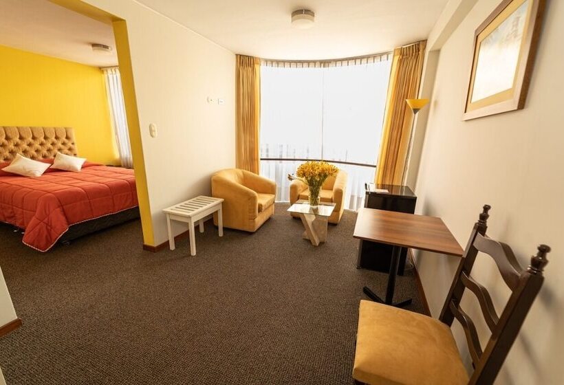 호텔 San Felipe Suites