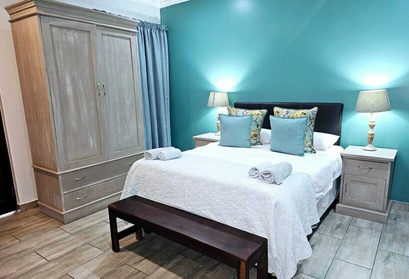 פנסיון 2 Owls Guesthouse