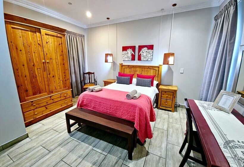 פנסיון 2 Owls Guesthouse