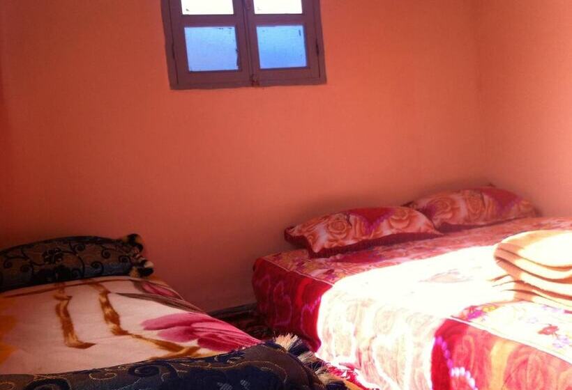 ペンション Auberge Toubkal Amsouzart Aitst Idar