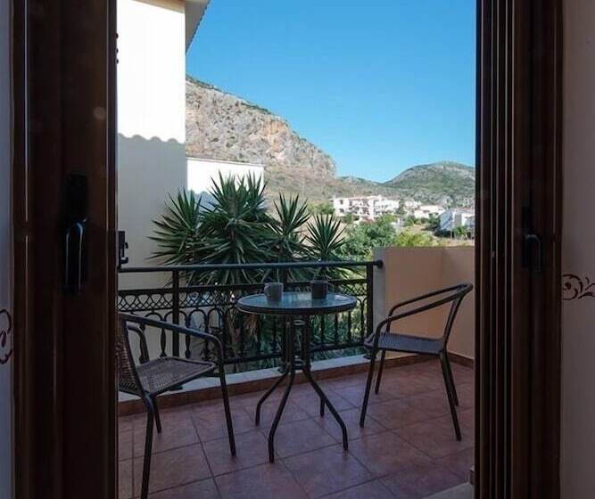 پانسیون Cyrenia Guesthouse