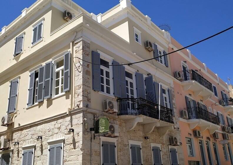 پانسیون Fiera Guesthouse