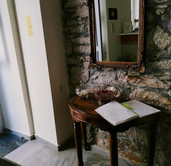 پانسیون Fiera Guesthouse