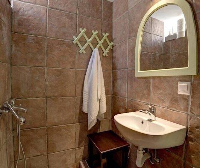 پانسیون Guest House Kalitsi