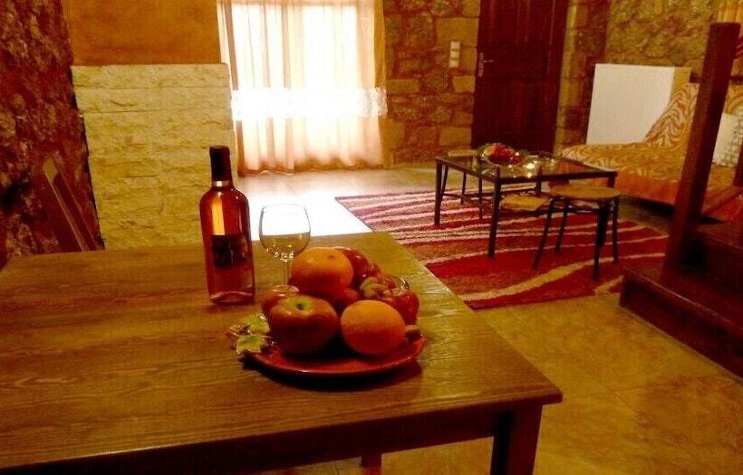 پانسیون Paliokastro Guesthouse