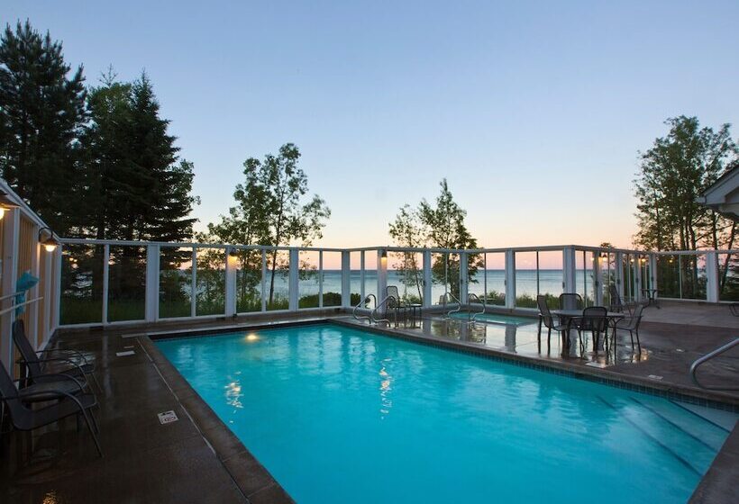 리조트 Bluefin Bay On Lake Superior