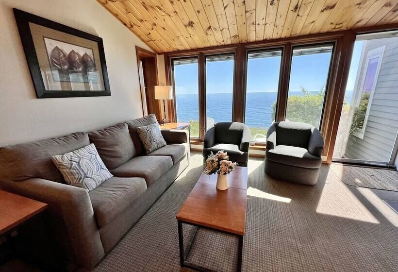 리조트 Bluefin Bay On Lake Superior