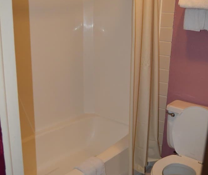 호텔 Budget Inn Of Claypool Hill