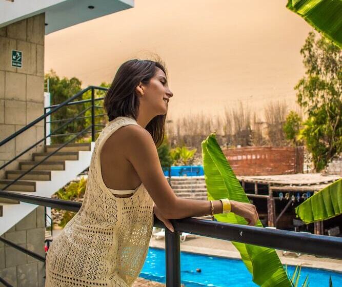 فندق Carola Lodge