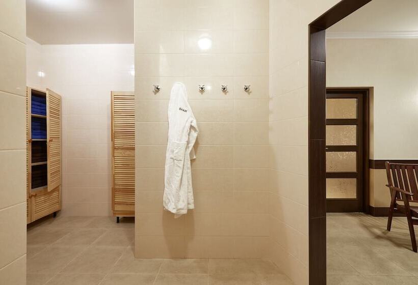 فندق Graal Resort