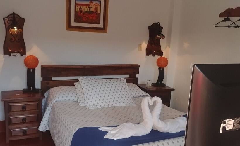 هتل Hospederia Colonial De La Villa