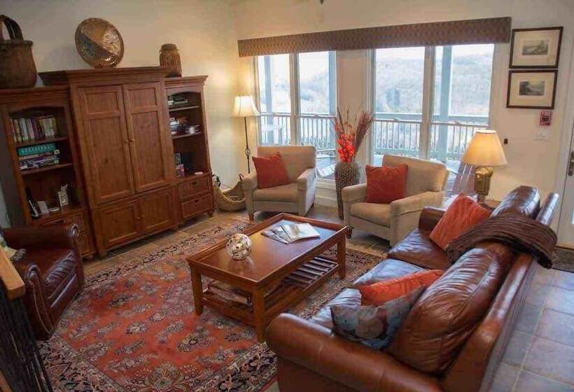 酒店 Inn At Riverbend