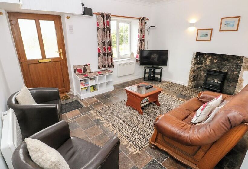 No. 2 New Cottages
