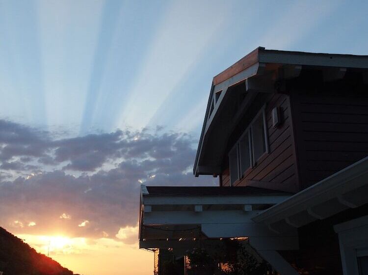 پانسیون Ktima Noosfera Wellness & Retreat Center