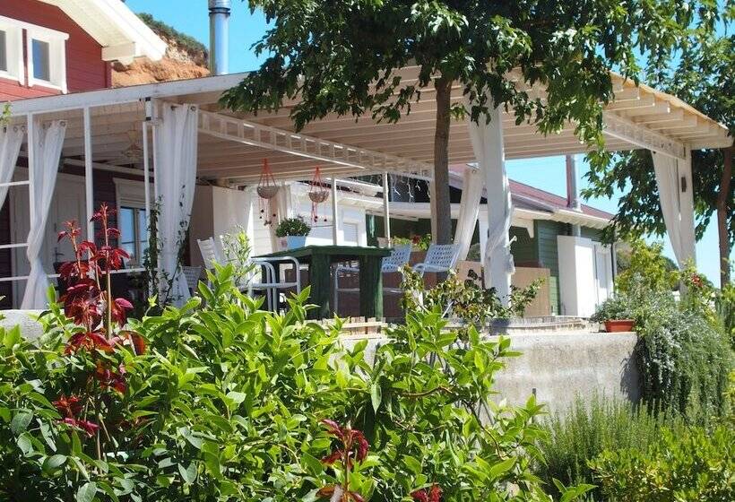 پانسیون Ktima Noosfera Wellness & Retreat Center