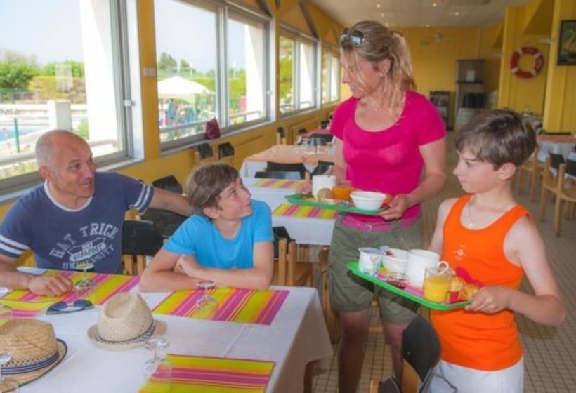 אתר נופש Village Vacances Lo Solehau