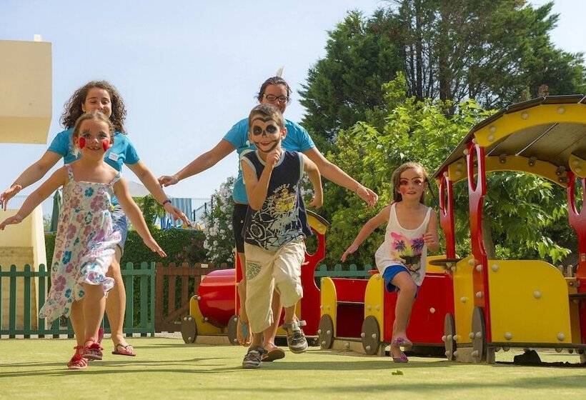 אתר נופש Village Vacances Lo Solehau