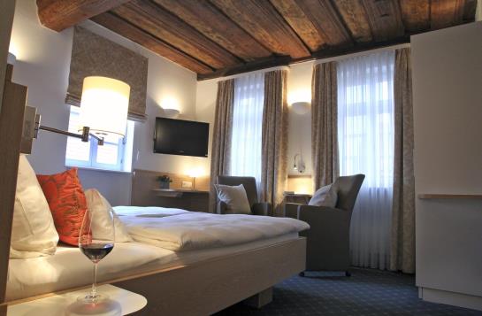 Отель Behringer