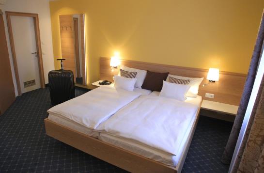 Отель Behringer