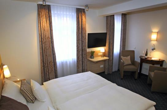 Отель Behringer