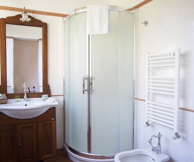 فندق Borgo Riccio